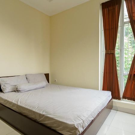Dago Suites Syariah Cikarang Mitra Reddoorz Bekasi Kültér fotó