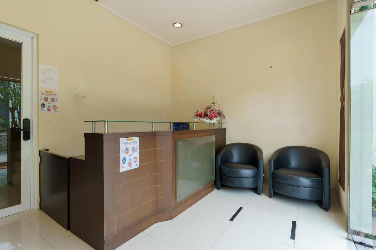 Dago Suites Syariah Cikarang Mitra Reddoorz Bekasi Kültér fotó