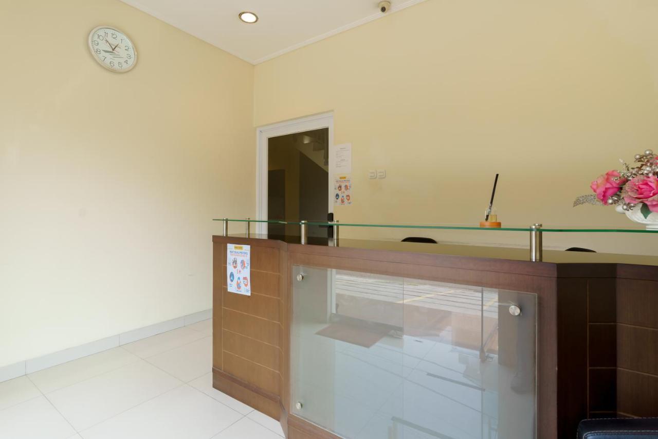 Dago Suites Syariah Cikarang Mitra Reddoorz Bekasi Kültér fotó